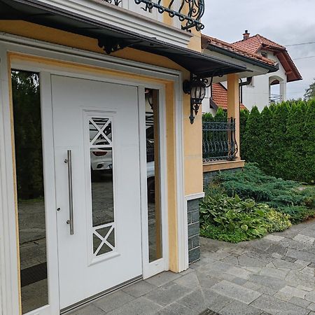 Matt'S Central Place Bled Exterior foto